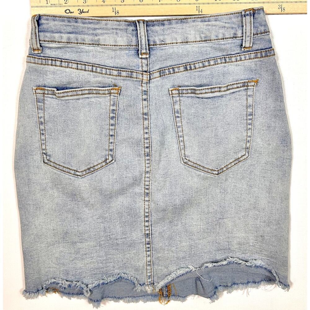 Whimsy Embroidered Flowers Coastal Cowgirl Boho Denim Skirt Women size Small - Picture 2 of 6